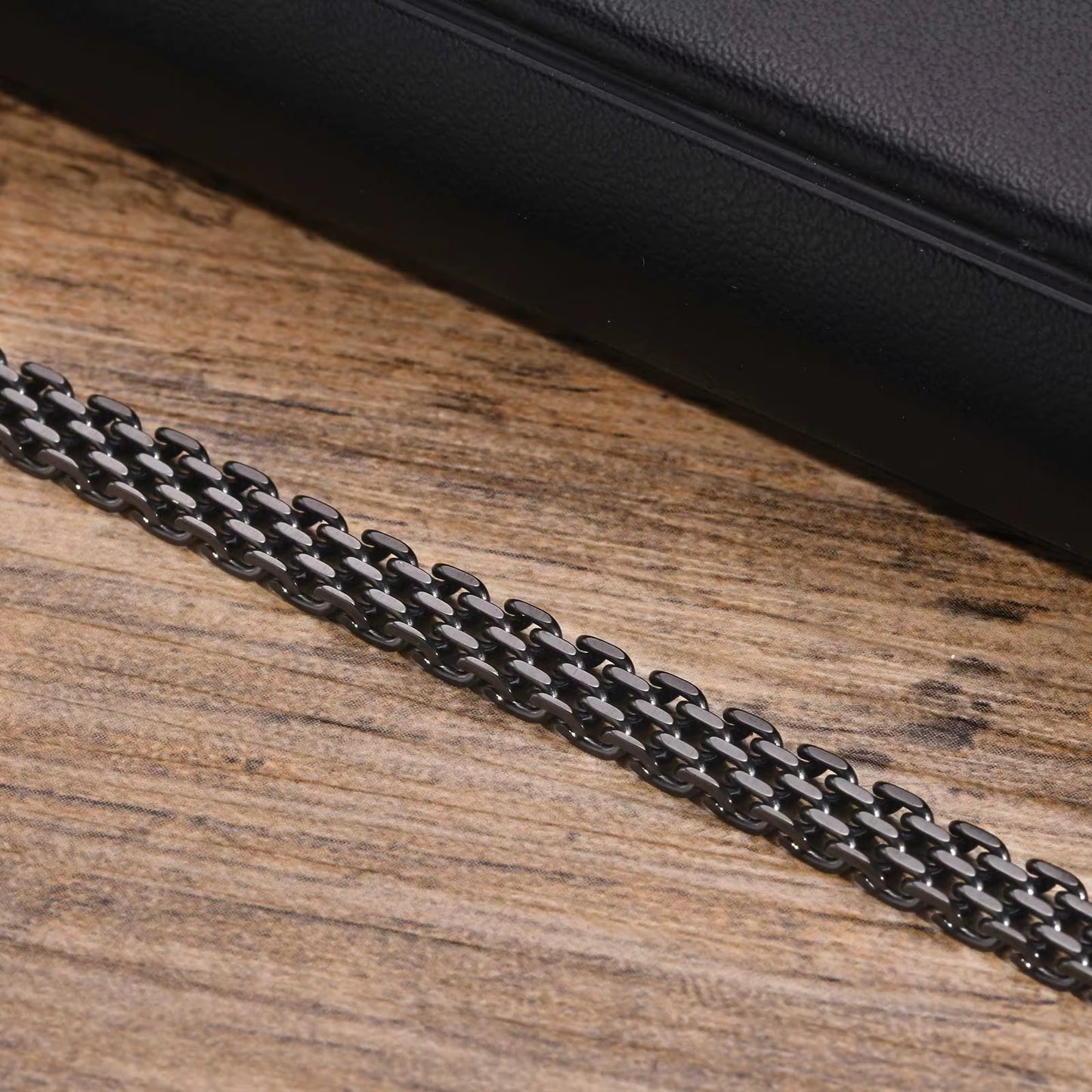 Lightweight 6Mm Unisex Chain Bracelets, Black Gold Color Mesh Links Chain Wristband for Women Men, Dainty Simple Jewelry