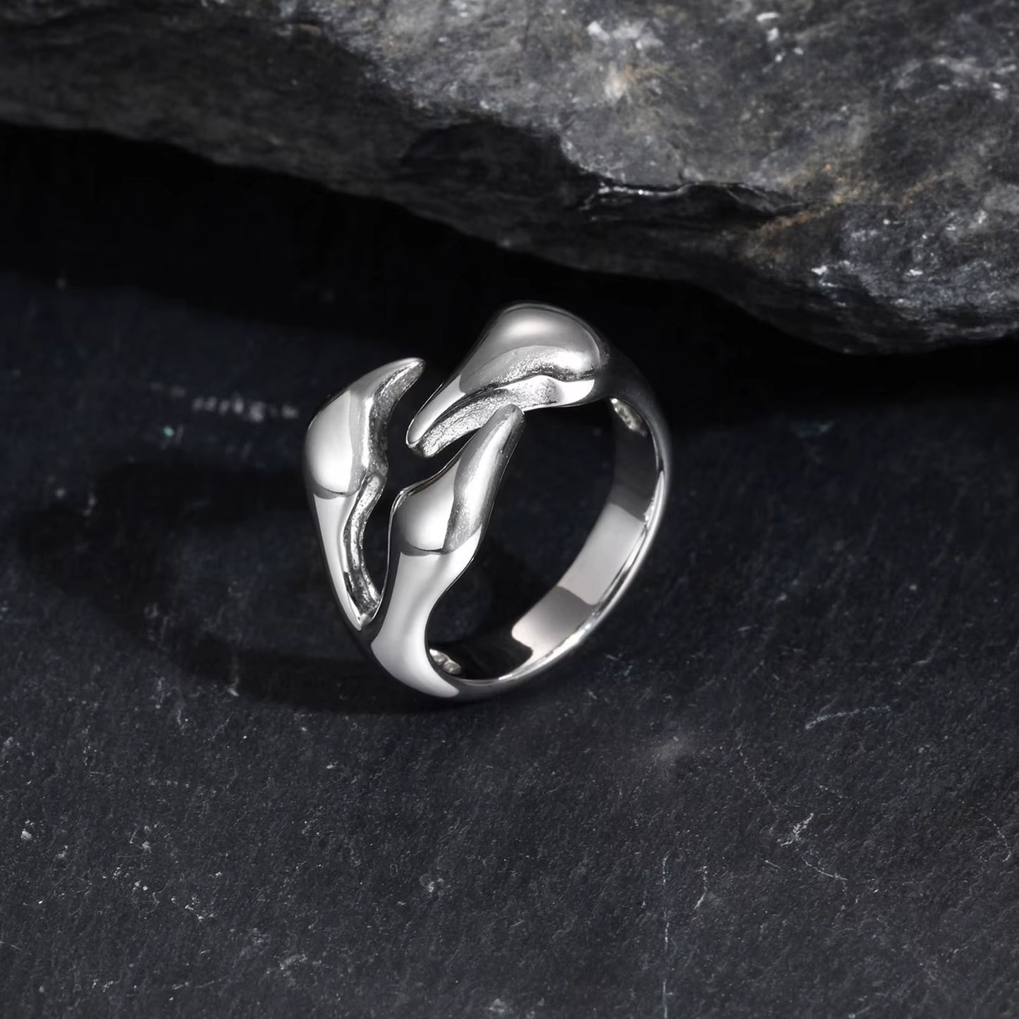 Rock Punk Claw Ring for Men Boys,Waterproof Stainless Steel Dinosaur Claw Ring,Causal Jewelry Halloween Gift