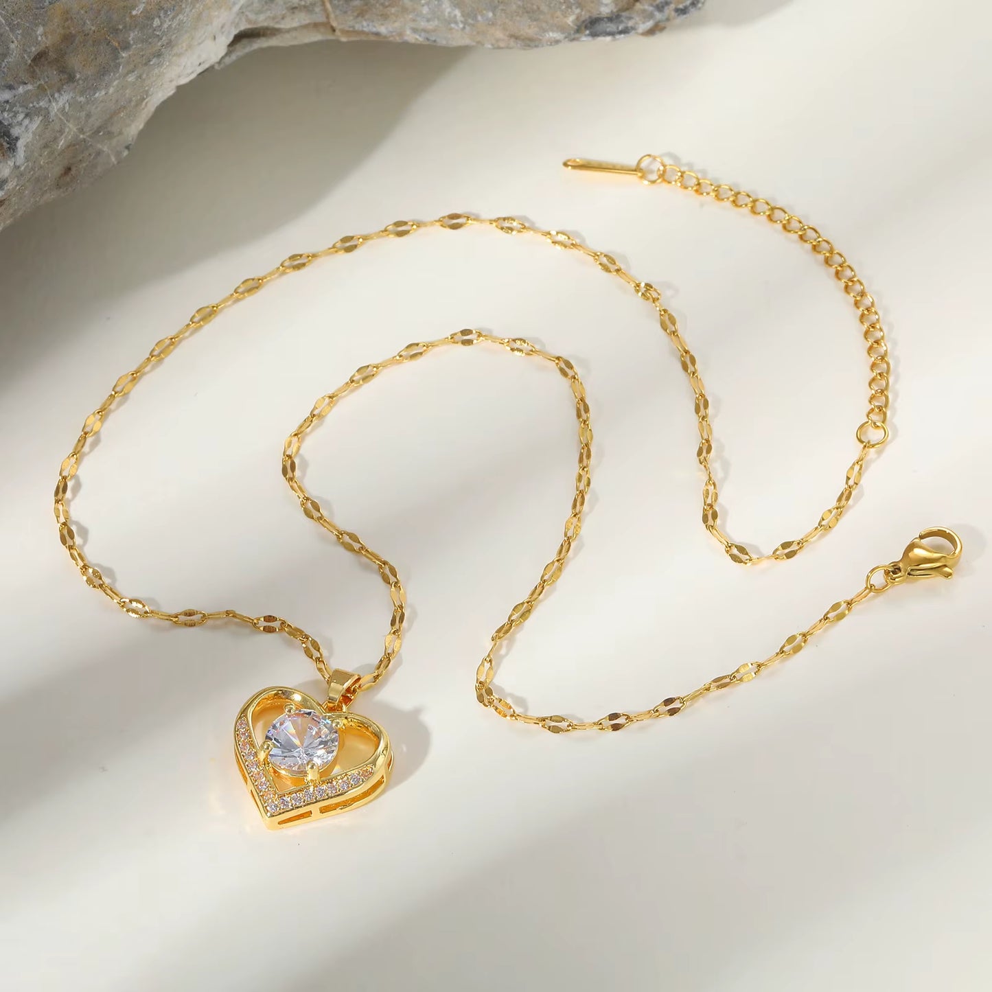 Dainty Heart Pendent Necklaces,Stainless Steel Chain Large Cubic Zirconia Inlay Choker,Luxury Jewelry Mother'S Day Gift